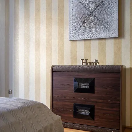 Luxury Downtown By Anna * Budapest