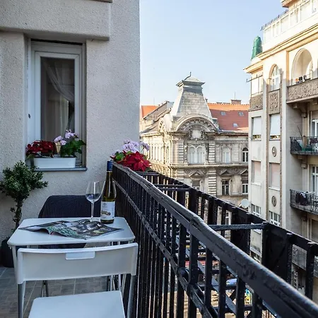 Luxury Downtown By Anna Appartamento Budapest