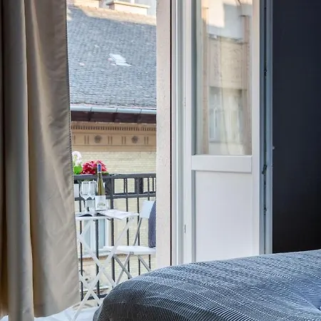 Luxury Downtown By Anna *