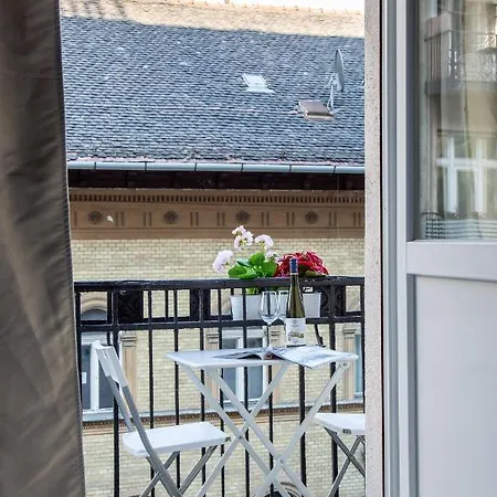 Lägenhet Luxury Downtown By Anna