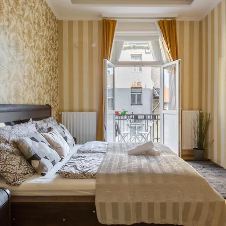 Luxury Downtown By Anna *