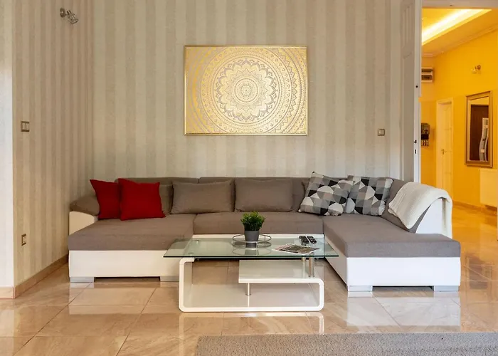 Luxury Downtown By Anna Apartment Budapest