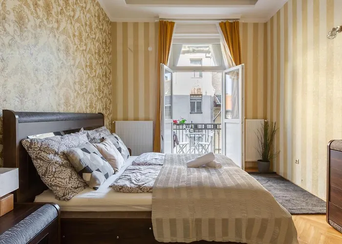 Luxury Downtown By Anna *